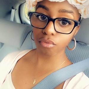 Meet your Posher, Chloe'